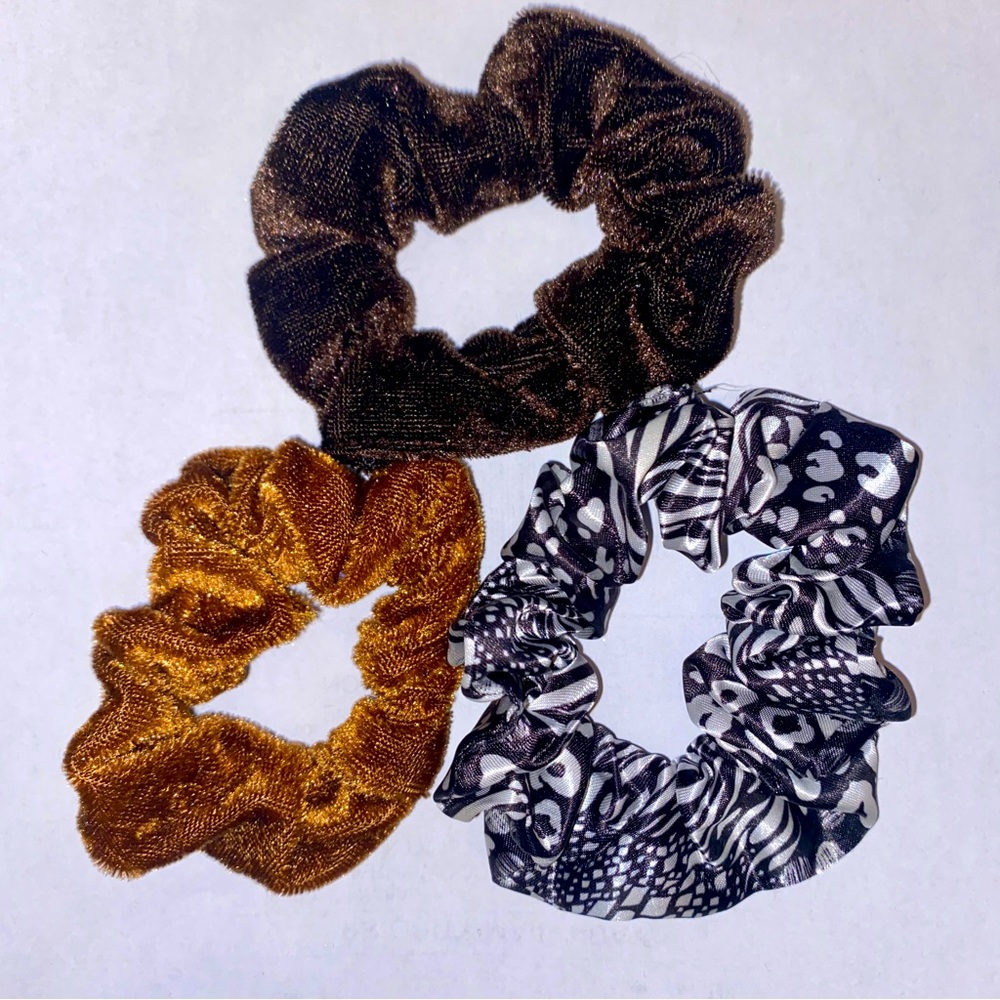 NEW Scrunchies Set of 3 Velour & Satin Neutral Shades & Black/White